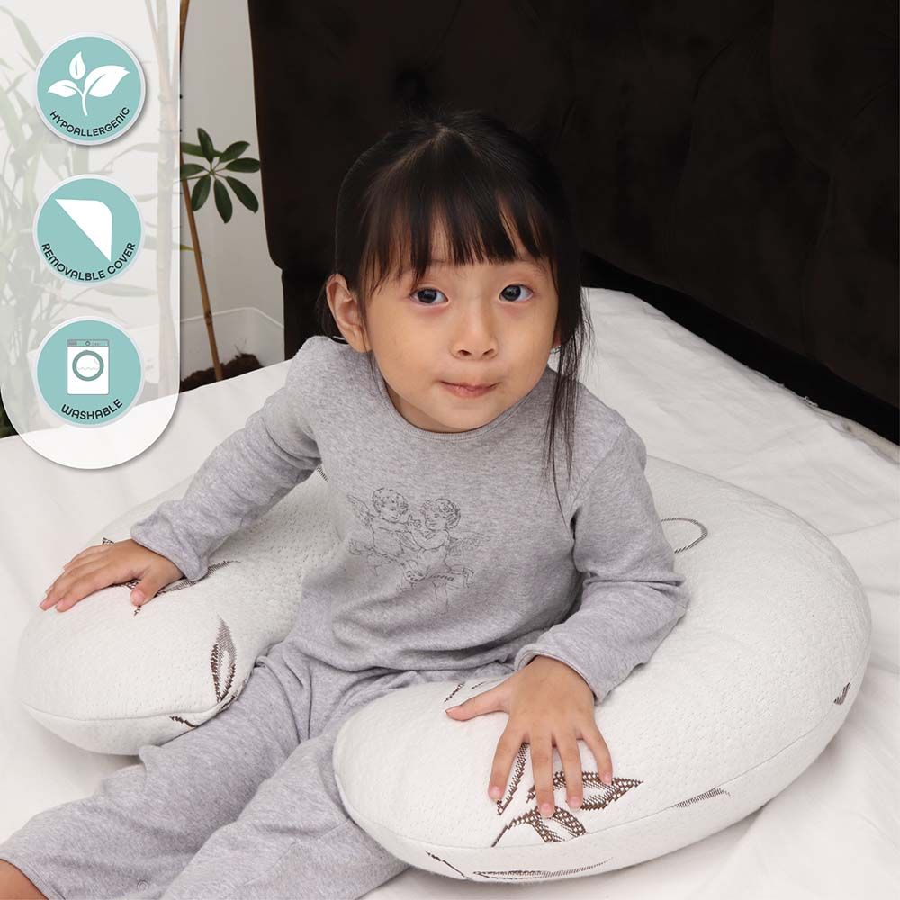 MOON - Feeding Pillow With Bamboo Rayon